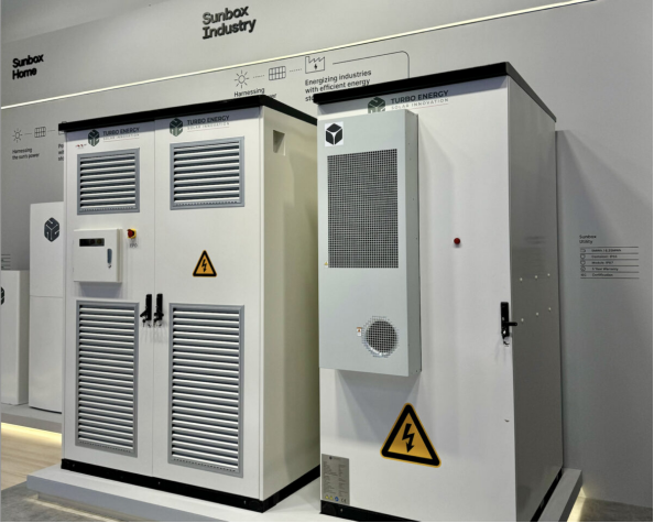 CATL launches 60GWh Shandong battery base, China's first in the north, while JinkoSolar expands European energy storage partnerships. Global energy storage trends highlight AI solutions, virtual power plants, and market challenges like overcapacity. Innovations include liquid-cooled systems, sodium-ion batteries, and smart grid integration. Policies drive renewable transitions amid fluctuating demand.