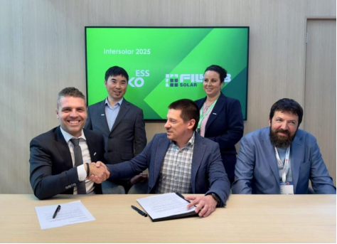 CATL launches 60GWh Shandong battery base, China's first in the north, while JinkoSolar expands European energy storage partnerships. Global energy storage trends highlight AI solutions, virtual power plants, and market challenges like overcapacity. Innovations include liquid-cooled systems, sodium-ion batteries, and smart grid integration. Policies drive renewable transitions amid fluctuating demand.