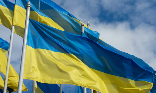 Daily update on global energy storage developments: Tesla’s charging explosion investigation in Canada, Xcel’s Midwest battery storage project, Haier’s award-winning home energy system, new sodium battery base in China, and major policy changes in Ukraine and Poland.