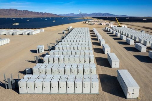 This June 17 report offers a global overview of the latest energy storage developments. Highlights include Growatt’s new commercial batteries in the Netherlands, Fluence’s expansion in Australia, Egypt’s first utility-scale battery project, Huawei’s TÜV-certified storage plant in Cambodia, and the commercialization of sodium-ion batteries by Unigrid in the U.S. Key policy updates include the EU’s delayed battery regulation and South Australia’s solar export tariff. China's new-type storage market also saw significant growth. Several frontier technologies in PV energy storage were granted patents, showcasing continued innovation.