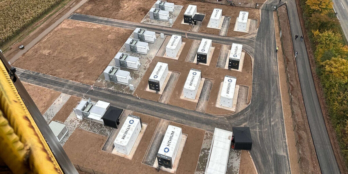 4月28日储能行业情报汇总——钠电规模化落地重塑储能格局，构网型技术开启电网支撑新纪元