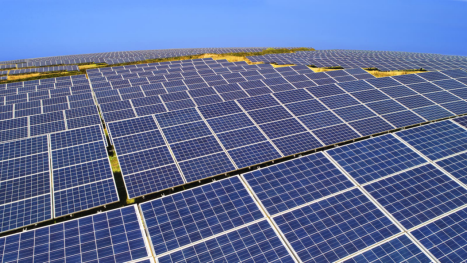 This August 2025 update provides a comprehensive overview of major developments in the global energy storage industry. Key highlights include Jinko and EVE Energy’s 5GWh cell factory entering mass production in China, Tesla's plans to boost LFP battery manufacturing in the U.S., and CATL securing a 2.2GWh project in Indonesia. Across EMEA, Asia-Pacific, and the Americas, companies are advancing battery technologies—from sodium-ion to liquid-cooled LFP systems—and expanding market reach. Policy shifts in China and Nigeria signal growing regulatory support for energy storage integration. Meanwhile, cutting-edge technologies such as dual-UPS switching circuits and auto-switching PV protection modules are setting new benchmarks for system reliability and safety.