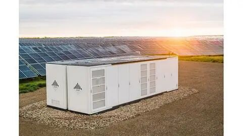 Stay updated with the latest global energy storage news from September 30, 2025. Highlights include China’s milestone in sodium-ion battery commercialization, CATL’s large-scale workforce deployment in Spain, new grid-side projects in Sweden, key acquisitions in Australia, the establishment of a global solar + storage association in the U.S., and new regulatory moves in Germany and China.