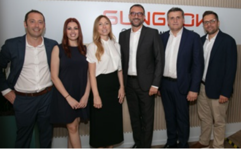 This global energy storage industry update (August 19, 2025) highlights major corporate developments, including Saudi Arabia’s 1GW/4GWh HiTHIUM project, Sungrow’s expansion in Italy, and T1 Energy’s U.S. solar supply chain partnership with Corning. Industry trends cover Qair’s first UK storage project, Western Australia’s 2,400MWh deployment plan, and new SOE-backed ventures in China. Policy insights include Germany’s draft EnWG amendment on balcony PV & storage and Chongqing’s lithium-ion storage design standards. Technology highlights feature a patented PV inverter protection circuit and a smart power control cabinet for energy storage. This update provides actionable insights into the global energy storage market, regulations, and innovations.