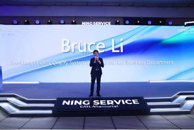 1月13日，储能行业进展迅速。Hoymiles推出HoyUltra 2新一代液冷一体化储能系统，提高了功率密度和运行效率。CATL在利雅得开设中东最大的新能源售后市场，为中东地区提供清洁能源支持。保加利亚完成东欧最大独立储能系统供货，比亚迪提供关键组件。Ola Electric推出家用储能设备，首次进军非汽车能源存储市场。中国储能锂电池市场爆发式增长，竞争格局发生变化。工业绿色微电网建设指南发布，马来西亚推出屋顶光伏新上网电价方案。情报强企是领先的企业情报服务商，为企业提供定制化的线上情报搜集与管理服务。