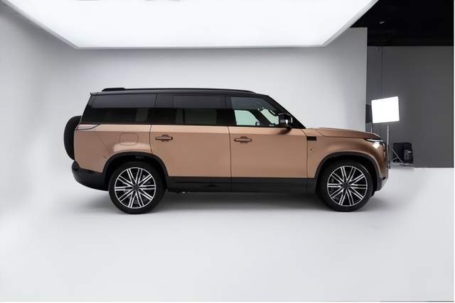 汽车行业动态：广汽集团推出“三担责”政策，包括三电/电池/智能泊车问题；长安汽车首批500台整车出口欧洲；德国汽车出口下跌14%，受美国关税政策影响；全新MPV D99发布，提供增程和纯电两种动力；极石ADAMAS上市，售价33.49-34.49万元；远景动力英国电池超级工厂投产，规划产能15.8GWh。政策标准方面，韩国将乘用车消费税减免政策再延长6个月，燃油税减免政策也将延长2个月。市监总局实施全球首个电动汽车电耗限值强制性标准。情报强企是领先的企业情报服务商，提供定制化的线上情报搜集与管理服务。