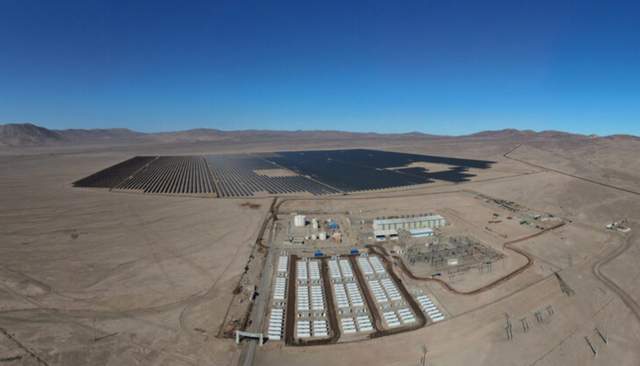 This article summarizes the latest developments in the energy storage industry. BW ESS has signed the largest battery storage financing agreement in Nordic history with Nordea, securing a green loan of 628 million Swedish kronor. Samsung SDI will showcase its next-generation energy storage system batteries at the InterBattery Europe exhibition in 2025, including AI optimization technology, new UPS U8A1 products, and SBB 1.5 power ESS solutions designed for artificial intelligence data centers.