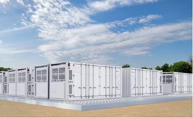 中国亿纬锂能628Ah储能大电池技术成功入驻广州白云基地，成为下一代储能技术标杆；意大利Trina Storage与Aer Soleir推出1吉瓦时电池储能系统；土耳其启动首个大型太阳能储能项目；印度首个商用电池储能系统获批，实现商业运营；美国EG4电子公司与Leap公司合作拓展VPP产品线；中国江苏省提出新规定，储能系统可参与交易；美国太阳能将成为主力负荷增长来源；国内企业突破固态锂电池电解质瓶颈，取得重大进展。