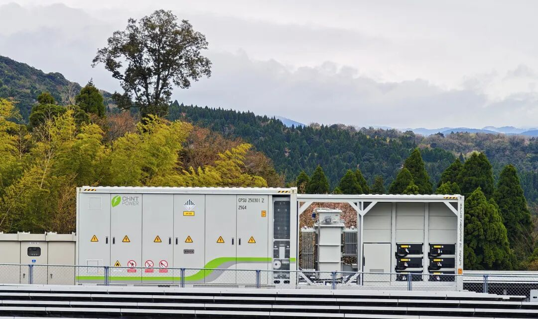 5月19日储能行业情报显示，源网荷储与沙戈荒大基地建设进入实质加速期，新疆特高压外送格局推进，内蒙古、江西等地明确