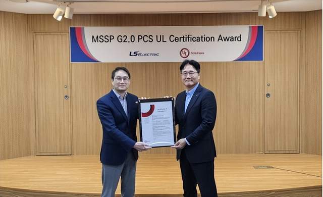 11月6日,亿纬锂能与EVO Power签署战略合作协议,将供应2.2GWh的储能大电池产品,加速拓展澳大利亚市场;晶科能源起诉美国光伏公司SEG侵犯其N型TOPCon技术专利;德国Foehren工业规模BEES系统投入运行,是欧洲首个采用构网型技术的系统。同时,LS电气获得UL 1741认证,正式进军市场;云能魔方发布全球首个最大功率520kW液冷组串式PCS,针对海外中大型储能项目需求。澳大利亚将推出新太阳能共享计划Solar Sharer,利用过剩太阳能为家庭提供免费白天用电;龙源环保和华北院推动《火力发电厂储能联合调频系统技术规范》标准化建设和产业发展。