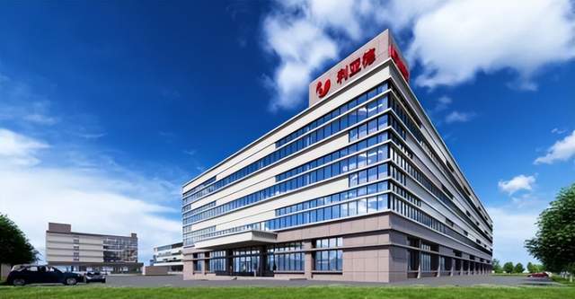 5月19日LED显示屏行业海内外情报汇总显示,安徽六安市拟建S21霍山至怀宁高速项目,总投资达700亿元;LED公司Absen在新加坡开设展示厅,全球展厅达20家;利亚德长沙LED产业园主体封顶,总投资10亿元;ICC悉尼国际会议中心投资209万澳元升级LED屏幕和照明设施;奥本大学将在Jordan Hare体育场新增LED显示屏;海信商用显示与Crestron合作,推动AV/IT融合;湖北巨美环境科技公开一种LED显示屏拼接结构,提高便利性;南京洛普科技公开一种室内被动式3D LED显示屏,采用偏振式3D技术。这些动态展示LED行业发展趋势和技术创新。