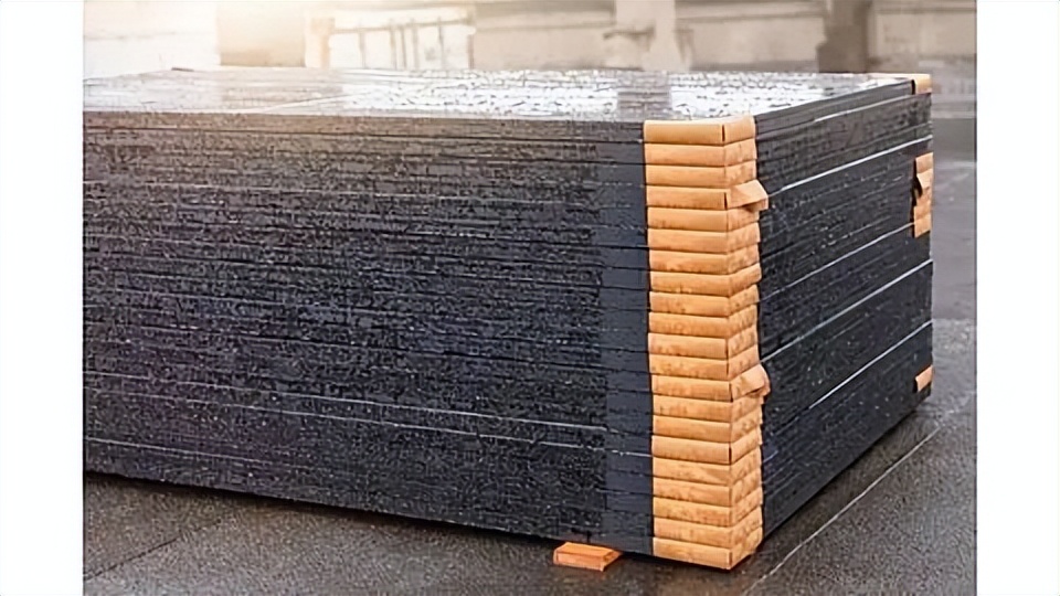 4月9日储能行业呈现出三大结构性变化：安全技术代际跃迁，供应链博弈加剧，战略场景边界重构。中国科学院物理所胡勇胜团队全球首次实现钠离子电池安时级热失控彻底阻断，阳光电源PowerKeeper斩获业界首个三重UL 9540A认证，推动行业从